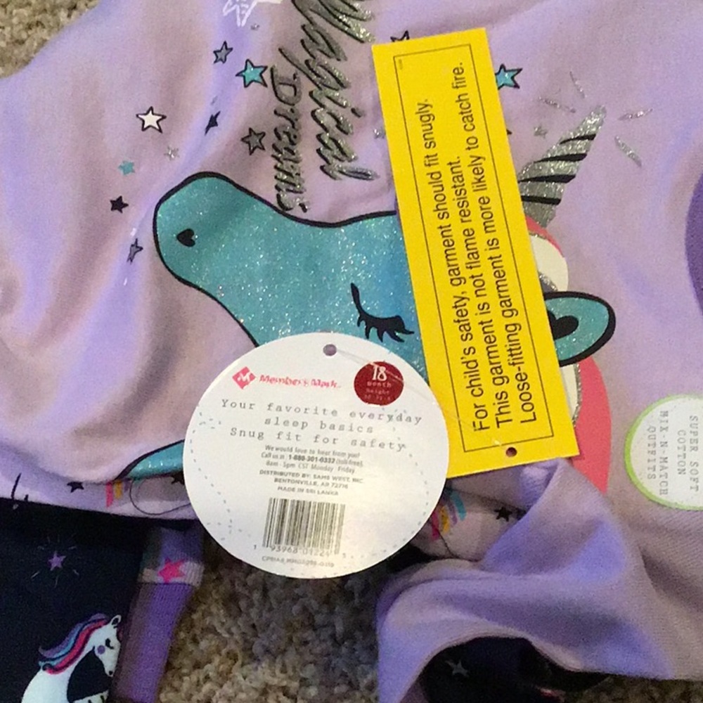 Pajama set - Picture 3 of 3